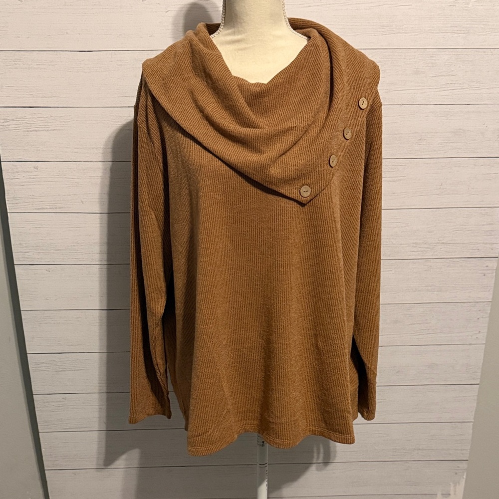 Cozy Button-Accent Women's Sweater in Camel